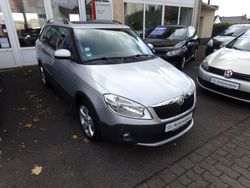 Silber Gebraucht 2014 Skoda Fabia Kleinwagen | 8.785 € (Etwas zu teuer)