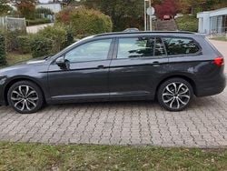 Grau Gebraucht 2020 VW Passat Conceptline Kombi | 17.200 € (Fairer Preis)