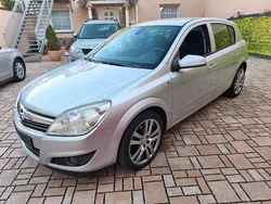 Silber Gebraucht 2008 Opel Astra Limousine | 2.499 € (Fairer Preis)
