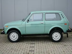 Grün Gebraucht 1990 Lada niva SUV | 10.900 €