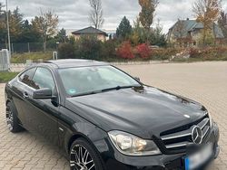 Schwarz Gebraucht 2011 Mercedes C220 Coupé | 8.800 € (Etwas zu teuer)