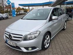 Silber Gebraucht 2012 Mercedes B200 Van / Kleinbus | 7.999 € (Superpreis)