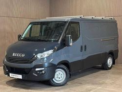 Grau Gebraucht 2018 Iveco Daily Van / Kleinbus | 11.500 €