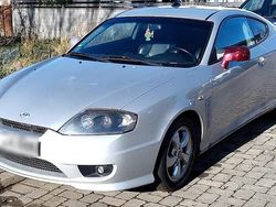 Silber Gebraucht 2005 Hyundai Coupé Coupé | 700 €