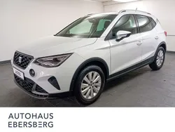 Nevada weiss metallic Gebraucht 2024 Seat Arona CONNECT SUV | 21.900 € (Fairer Preis)