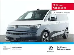 Blau Gebraucht 2024 VW Multivan Style Van / Kleinbus | 68.620 €