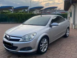 Silber Gebraucht 2008 Opel Astra Cabriolet Cabrio | 2.500 € (Guter Preis)