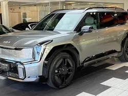 Grau Gebraucht 2024 Kia EV9 GT-Line SUV | 65.850 € (Fairer Preis)
