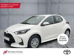 Weiß Neu 2025 Toyota Yaris Hybrid Business Edition Limousine | 23.990 € (Guter Preis)
