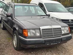 Violet Gebraucht 1991 Mercedes E250 Kombi | 3.499 €