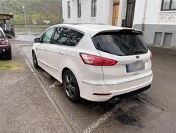 Weiß Gebraucht 2017 Ford S-MAX Vignale Van / Kleinbus | 19.500 € (Teuer)