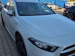 Weiß Gebraucht 2020 Mercedes A200 Limousine | 24.000 € (Etwas zu teuer)