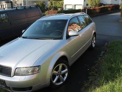 Silber Gebraucht 2003 Audi A4 Kombi | 1.950 € (Fairer Preis)