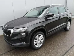 Black magic perleffekt Neu 2025 Skoda Karoq Selection SUV | 39.290 € (Fairer Preis)