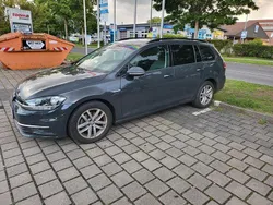 Grau Gebraucht 2020 VW Golf VIII Comfortline Kombi | 15.900 € (Superpreis)