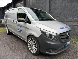 Silber Gebraucht 2017 Mercedes Vito Van / Kleinbus | 15.900 €