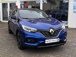 Blau stahlblau metallic Gebraucht 2022 Renault Kadjar Black Edition SUV | 23.500 € (Teuer)