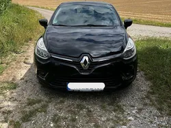 Schwarz Gebraucht 2017 Renault Clio IV Bose Edition Limousine | 9.750 € (Teuer)