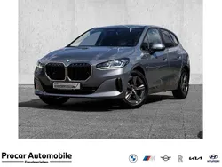 Skyscraper grau metallic Gebraucht 2024 BMW 218 Kombi | 31.900 € (Guter Preis)