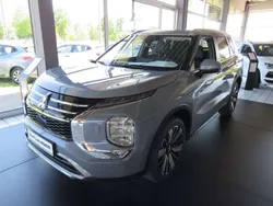 U35 mondsteingrau Neu 2025 Mitsubishi Outlander P-HEV Edition SUV | 52.990 €