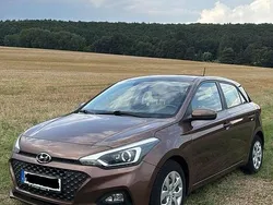 Braun Gebraucht 2019 Hyundai i20 Active Limousine | 9.490 € (Fairer Preis)