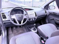 Grau Gebraucht 2009 Hyundai i20 Kleinwagen | 1.699 € (Guter Preis)
