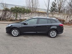 Schwarz Gebraucht 2015 Renault Mégane III LIMITED Limousine | 7.400 € (Etwas zu teuer)