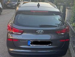 Braun Gebraucht 2017 Hyundai i30 Trend Kombi | 13.900 € (Fairer Preis)