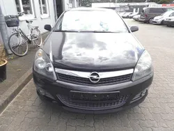 Schwarz Gebraucht 2009 Opel Astra GTC Edition Coupé | 1.490 € (Superpreis)