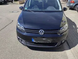 Schwarz Gebraucht 2014 VW Touran Highline Van / Kleinbus | 9.800 € (Guter Preis)