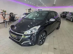 Schwarz Gebraucht 2017 Peugeot 208 Allure Kleinwagen | 6.990 € (Fairer Preis)