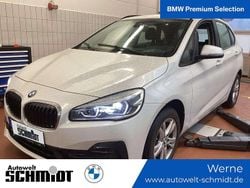 Mineralweiß metallic Gebraucht 2020 BMW 220 Sport Line Van / Kleinbus | 23.490 € (Guter Preis)
