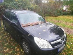 Schwarz Gebraucht 2006 Opel Vectra Kombi | 300 € (Superpreis)