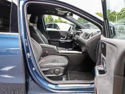 Blau Gebraucht 2023 Mercedes B220 Van / Kleinbus | 37.604 € (Fairer Preis)