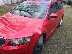 Rot Gebraucht 2016 Skoda Octavia Kombi | 14.499 € (Fairer Preis)