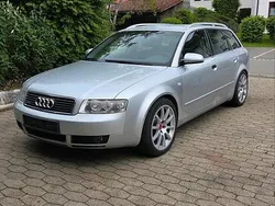Silber Gebraucht 2005 Audi A4 Kombi | 1.999 €