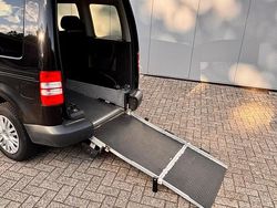 Schwarz Gebraucht 2013 VW Caddy Van / Kleinbus | 4.980 €