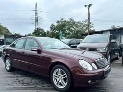 Rot Gebraucht 2005 Mercedes E280 Limousine | 3.999 € (Fairer Preis)