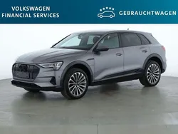 Grau Gebraucht 2022 Audi e-tron Advanced SUV | 30.599 € (Fairer Preis)