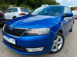 Raceblau metallic Gebraucht 2013 Skoda Rapid Ambition Limousine | 5.990 € (Fairer Preis)