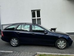 Gebraucht 2007 Mercedes C200 Classic Kombi | 2.700 € (Etwas zu teuer)