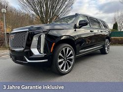 Weiß Gebraucht 2024 Cadillac Escalade SUV | 162.912 €