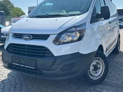 Weiß Gebraucht 2015 Ford Transit Custom Van / Kleinbus | 7.998 €
