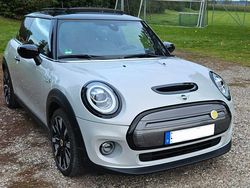 Silber Gebraucht 2021 Mini Cooper SE Kleinwagen | 19.000 € (Fairer Preis)