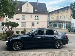 Blau Gebraucht 2006 BMW 320 Limousine | 14.800 €