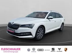 Weiss Gebraucht 2022 Skoda Superb Style Kombi | 24.990 € (Fairer Preis)