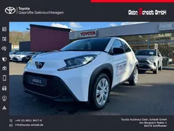 Super white 2 Gebraucht 2025 Toyota Aygo Business Edition Kleinwagen | 16.888 € (Etwas zu teuer)
