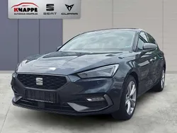 Grau Gebraucht 2024 Seat Leon FR Limousine | 27.370 € (Fairer Preis)