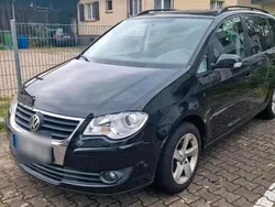 Schwarz Gebraucht 2008 VW Touran Van / Kleinbus | 4.499 € (Fairer Preis)