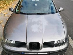 Silber Gebraucht 2004 Seat Leon Limousine | 1.900 € (Fairer Preis)